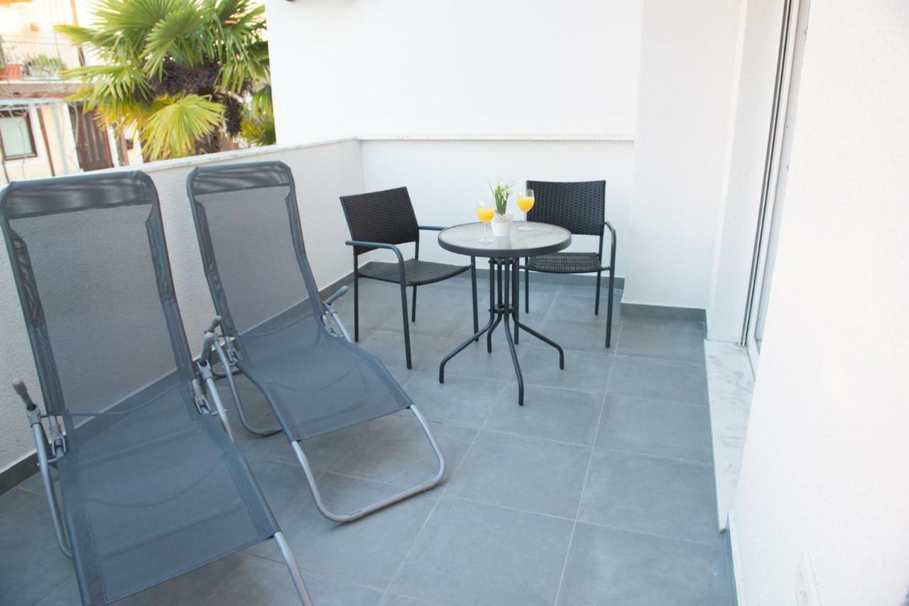 Apartma Rene Portorož Buitenkant foto