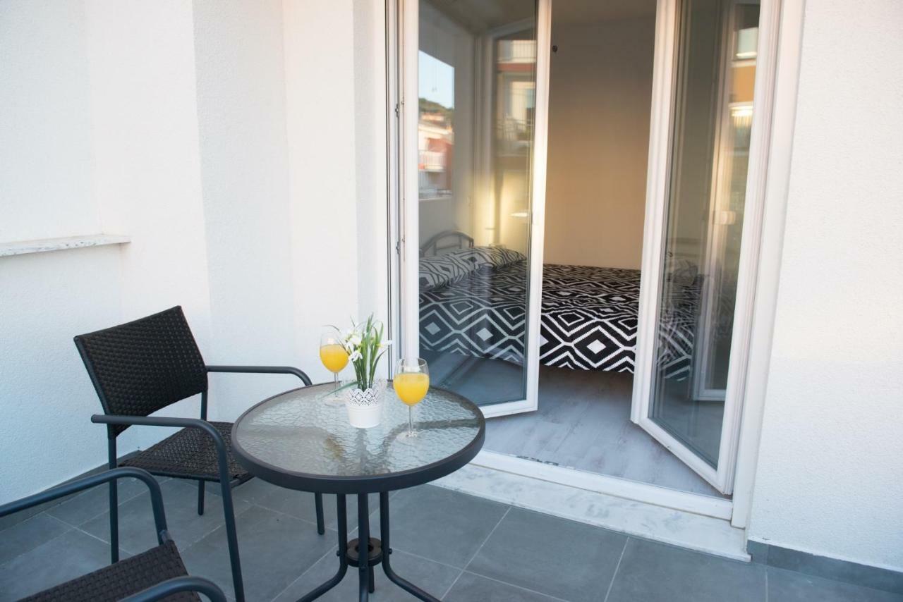 Apartma Rene Portorož Buitenkant foto